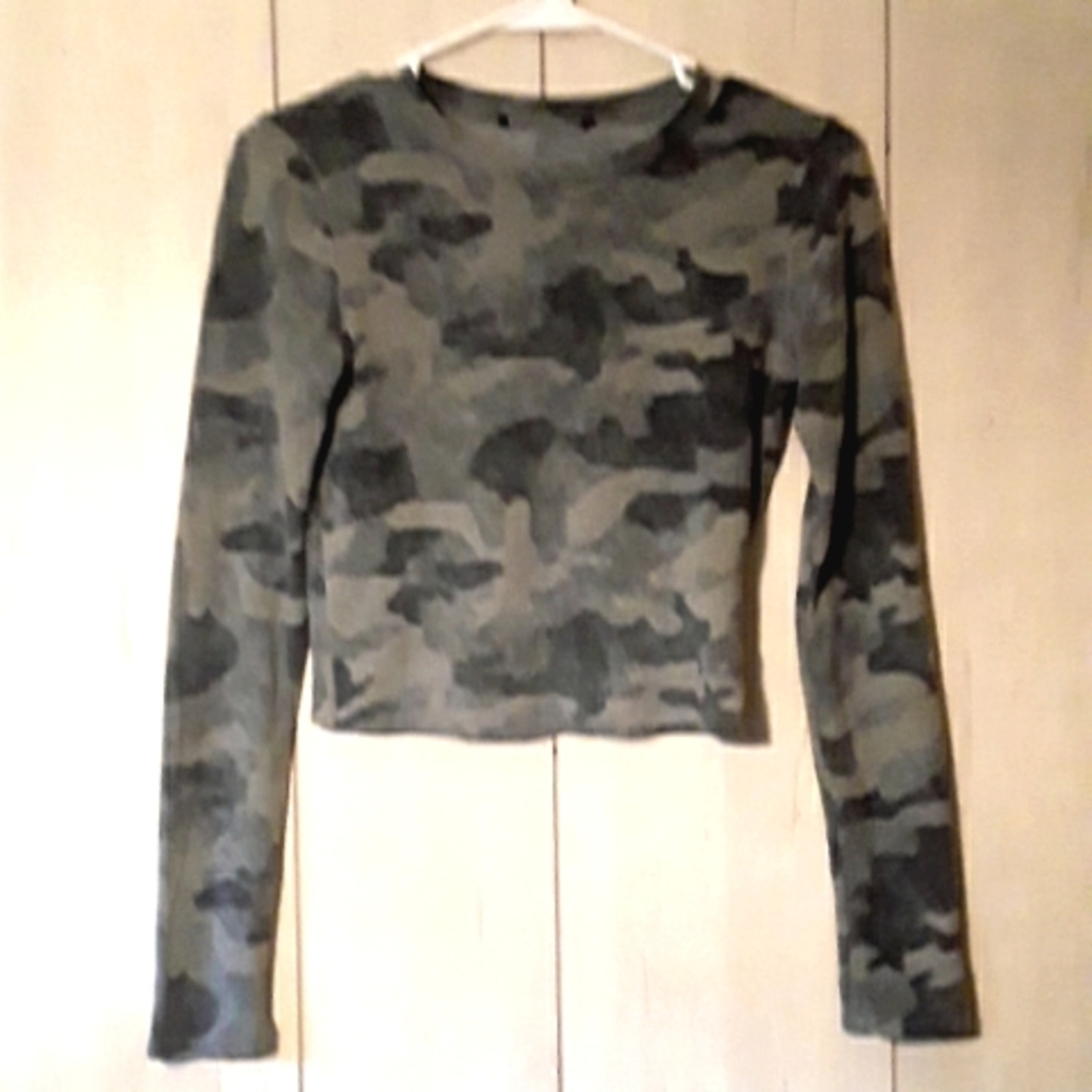 Camo croptop